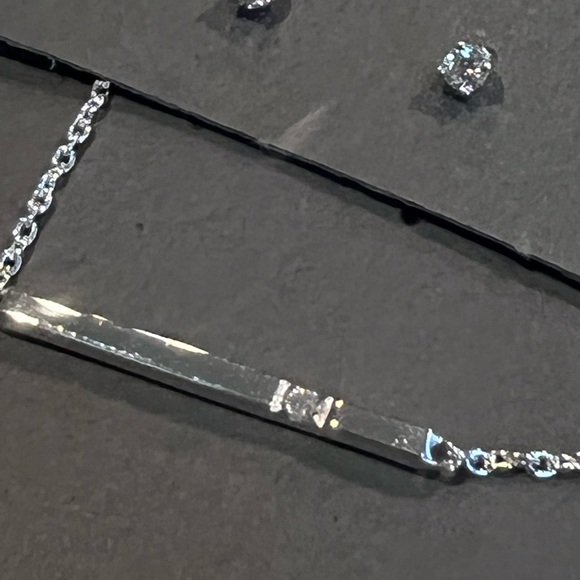 Brilliant Earth Authentic natural diamonds studs and necklace white gold - Picture 4 of 4